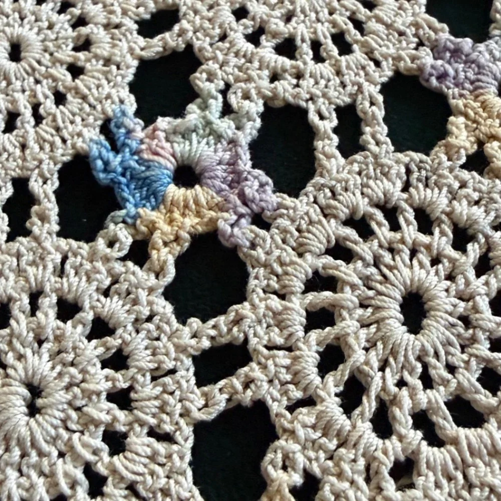Vintage Handmade Crochet Doily Set Cream Pastel Floral Lace Table Linens 3pc